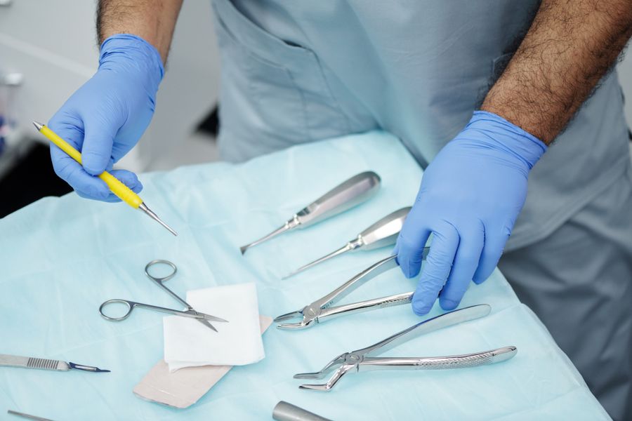 Dental treatment room with advanced equipment