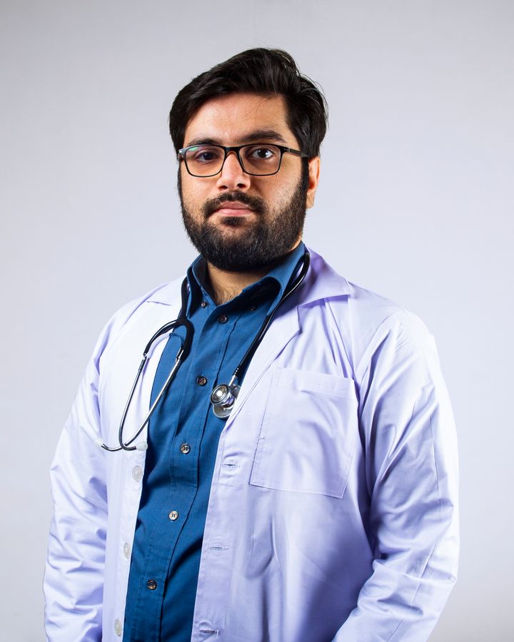 Dr. Julian Keita, cosmetic and implant lead